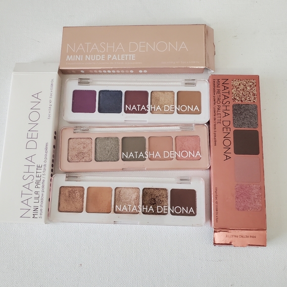 Makeup - Picture 1 of 1